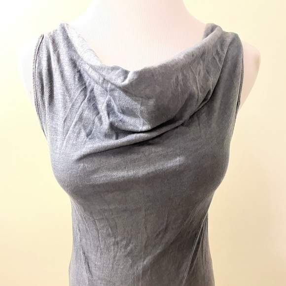Sfrd scoop front tank top with small leather back closure - Picture 4 of 13